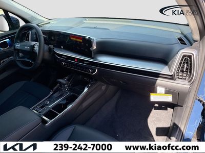 2026 Kia Sorento — photo 7 view