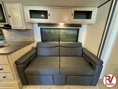 2023 Apex Ultra-Lite 300BHS — photo 19 view