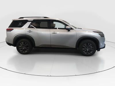 2024 Nissan Pathfinder — photo 8 view