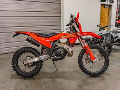 2026 KTM 150 XC-W - Photo 3