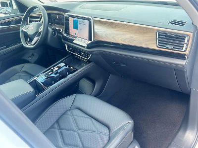 2026 Volkswagen Atlas — photo 13 view
