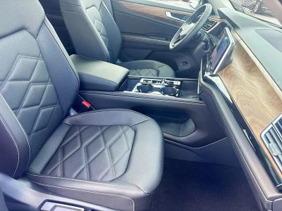 2026 Volkswagen Atlas — photo 14 view