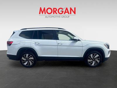 2026 Volkswagen Atlas — side profile view