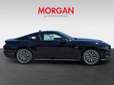 2026 Ford Mustang — photo 8 view