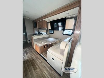 2019 Thor Motor Coach Quantum - Photo 9