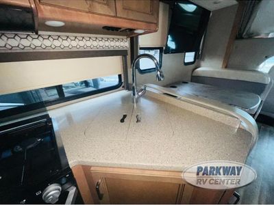 2019 Thor Motor Coach Quantum - Photo 11