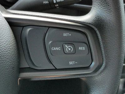 2025 Jeep Wrangler — photo 22 view