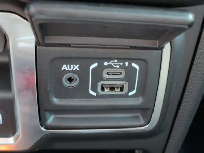 2025 Jeep Wrangler — photo 19 view