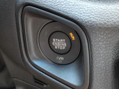 2025 Jeep Wrangler — photo 25 view