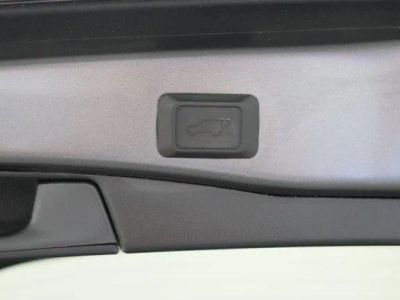 2025 Toyota RAV4 FWD - Photo 34