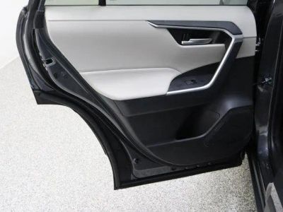 2025 Toyota RAV4 FWD - Photo 27
