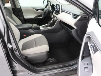 2025 Toyota RAV4 FWD - Photo 39