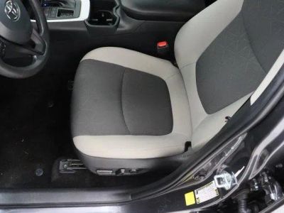 2025 Toyota RAV4 FWD - Photo 15