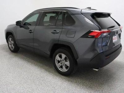 2025 Toyota RAV4 FWD - Photo 9
