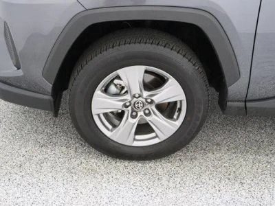 2025 Toyota RAV4 FWD - Photo 11