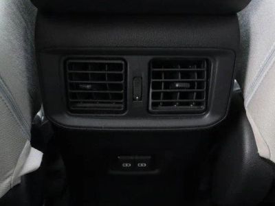 2025 Toyota RAV4 FWD - Photo 30