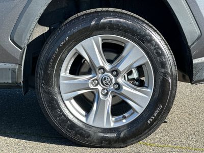 2026 2023 Toyota RAV4 - Photo 31
