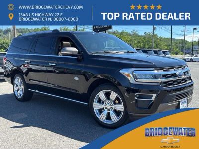 2024 Ford Expedition King Ranch MAX in Black — front three-quarter view