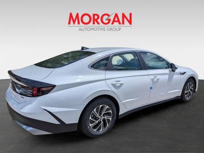 2026 Hyundai SONATA HYBRID — interior view