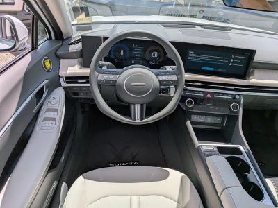 2026 Hyundai SONATA HYBRID — photo 16 view