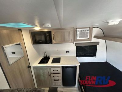 2025 Keystone RV Coleman - Photo 11