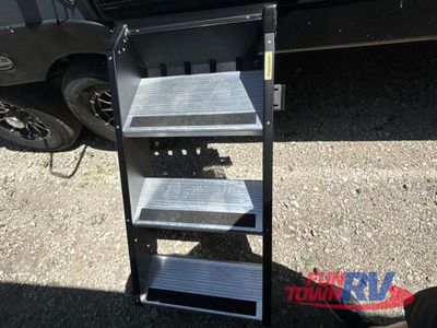 2025 Venture RV Stratus - Photo 13