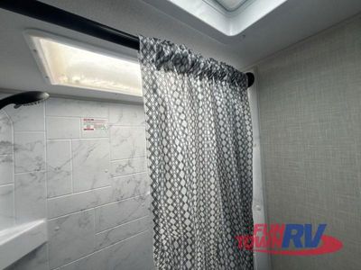 2025 Venture RV Stratus - Photo 34
