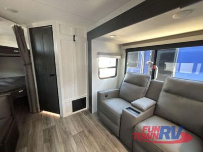 2025 Venture RV Stratus - Photo 7