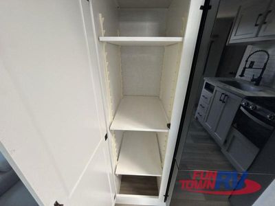 2025 Venture RV Stratus - Photo 25