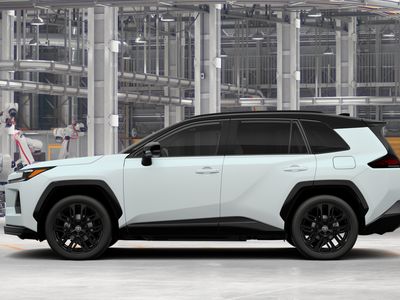 2026 Toyota RAV4 - Photo 4
