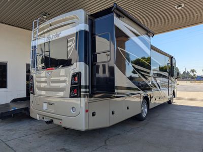 2026 Fleetwood Bounder - Photo 24