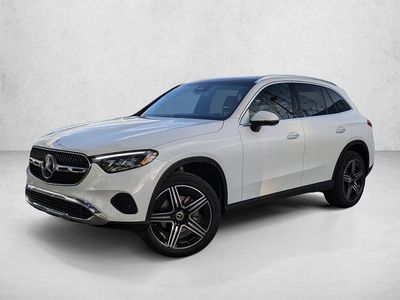 2026 Mercedes-Benz GLC 300 GLC 300 SUV in MANUFAKTUR Moonlight White — front three-quarter view
