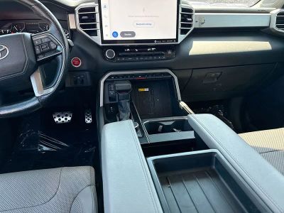 2022 Toyota Tundra — photo 17 view