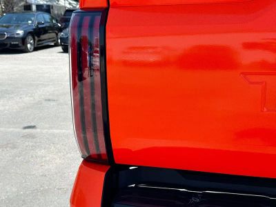 2022 Toyota Tundra — photo 10 view