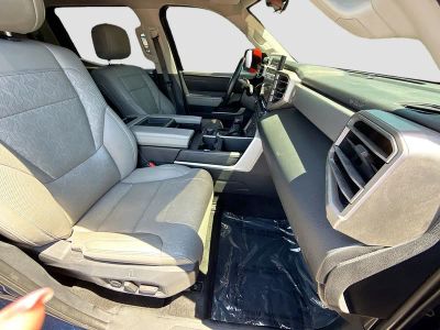 2022 Toyota Tundra — photo 13 view
