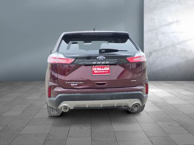 2022 Ford Edge — detail view