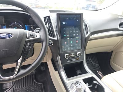 2022 Ford Edge — photo 13 view