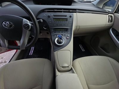 2010 Toyota Prius - Photo 13
