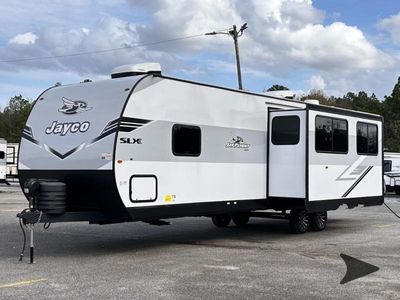 2025 Jayco Jay Flight SLX — photo 9 view