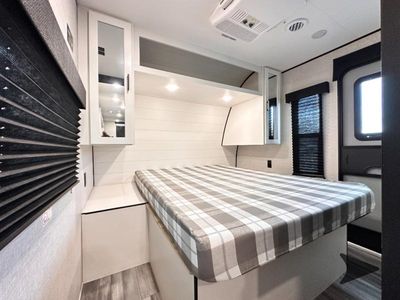 2025 Jayco Jay Flight SLX — interior view