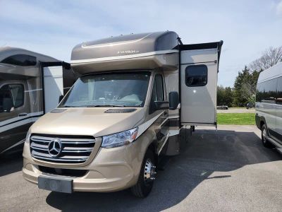 2021 Dynamax Isata 3 - Photo 3