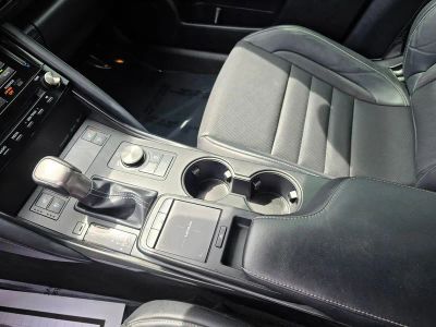 2023 Lexus IS — photo 25 view
