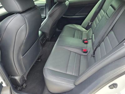 2023 Lexus IS — photo 31 view