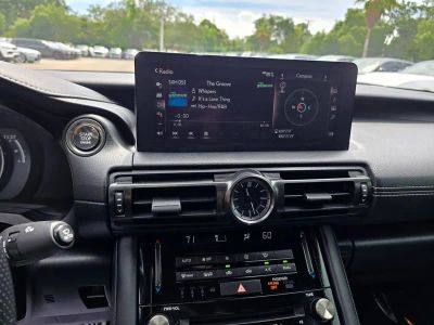 2023 Lexus IS — photo 22 view