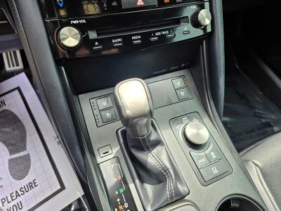 2023 Lexus IS — photo 27 view