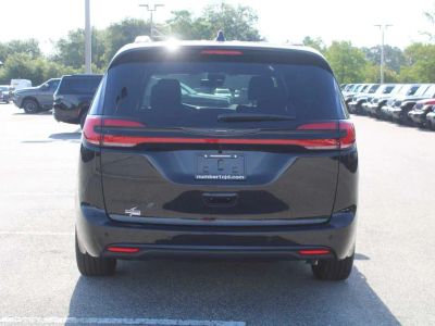 2026 Chrysler Pacifica — rear three-quarter view