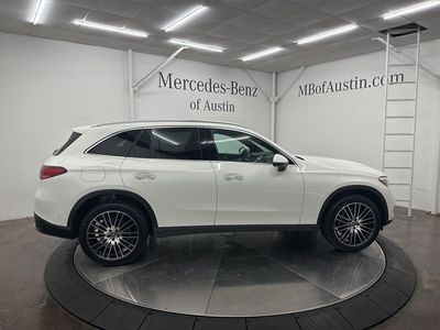 2026 Mercedes-Benz GLC - Photo 8