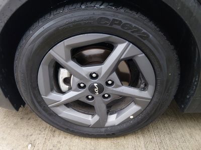 2025 Kia K4 — photo 10 view
