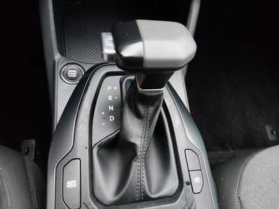 2025 Kia K4 — photo 16 view