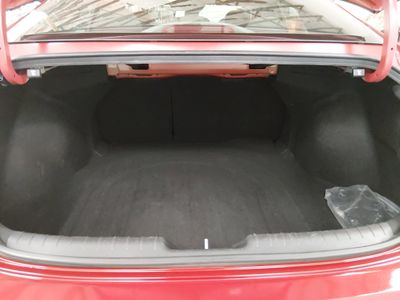 2025 Hyundai Elantra — photo 11 view